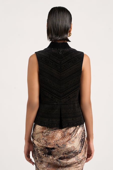 Ott The Etched Gilet 