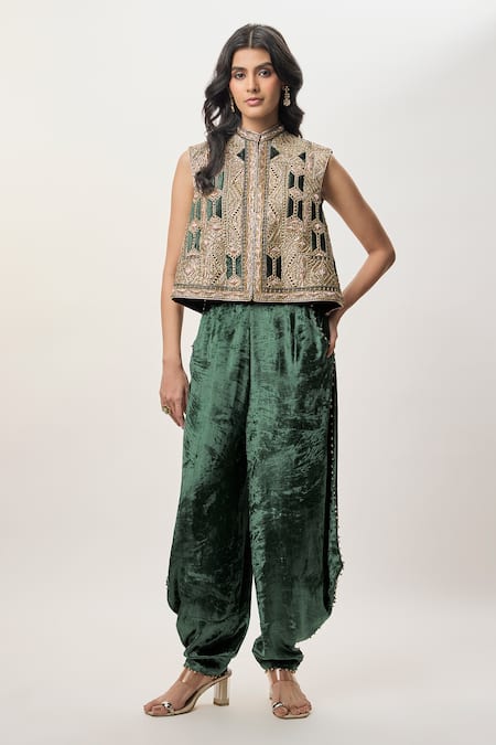 Payal Singhal Delnaz Embroidered Sleeveless Jacket & Pant Set 