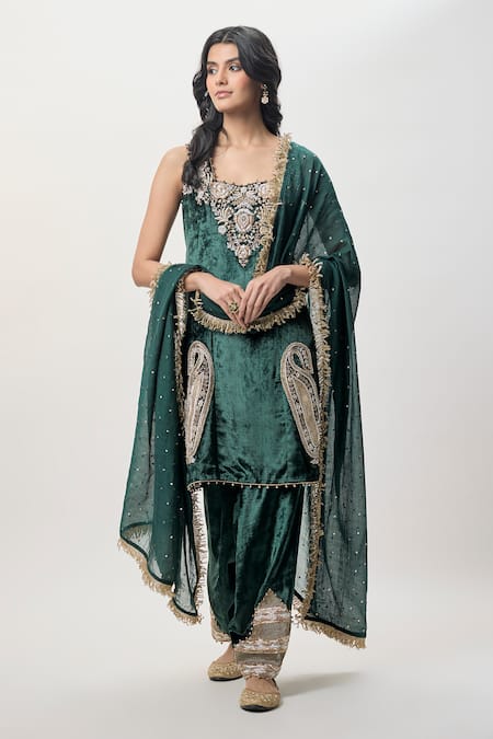 Payal Singhal Elara Embroidered Kurta Set 