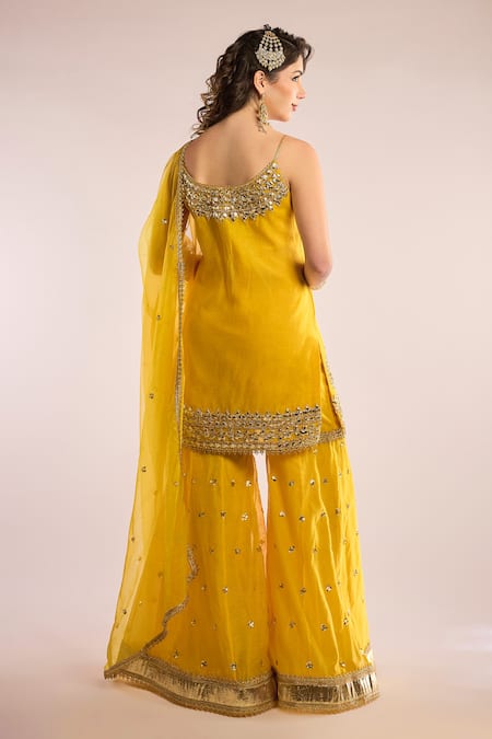 saina kapoor Embroidered Kurta & Gharara Set