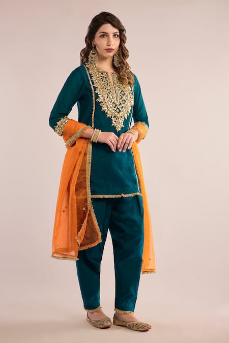 Buy_saina kapoor_Blue Chanderi, Organza Gota Patti Split V-neck Embroidered Yoke Kurta Set _Online_at_Aza_Fashions