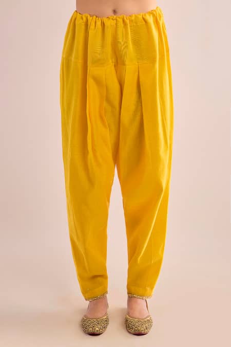 saina kapoor_Yellow Chanderi, Organza Gota Patti Split V-neck Embroidered Yoke Kurta Set _Online_at_Aza_Fashions