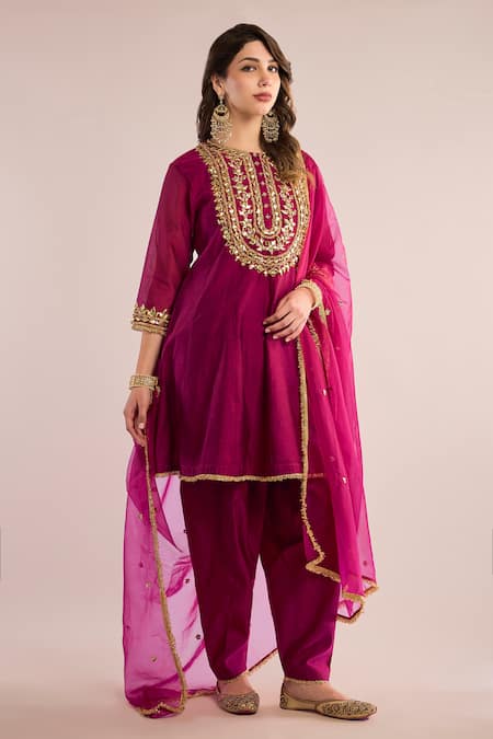 Buy_saina kapoor_Purple Chanderi, Organza Gota Patti Round Neck Embroidered Yoke Anarkali Set _Online_at_Aza_Fashions