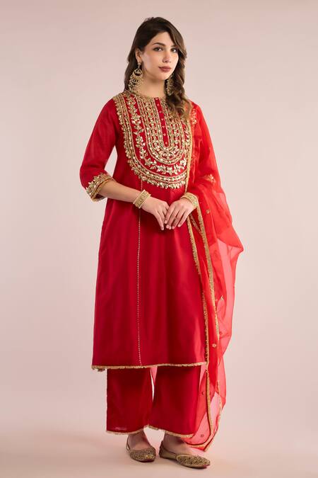 saina kapoor Red Organza, Chanderi Gota Patti Round Neck Embroidered Yoke Kurta Set Online at Aza Fashions saina kapoor_Red Organza, Chanderi Gota Patti Round Neck Embroidered Yoke Kurta Set _Online_at_Aza_Fashions