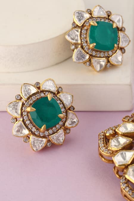 Mero Jewellery Floral Carved Pendant & Earrings Set 