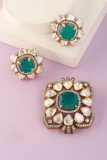 Mero Jewellery Floral Carved Pendant & Earrings Set 