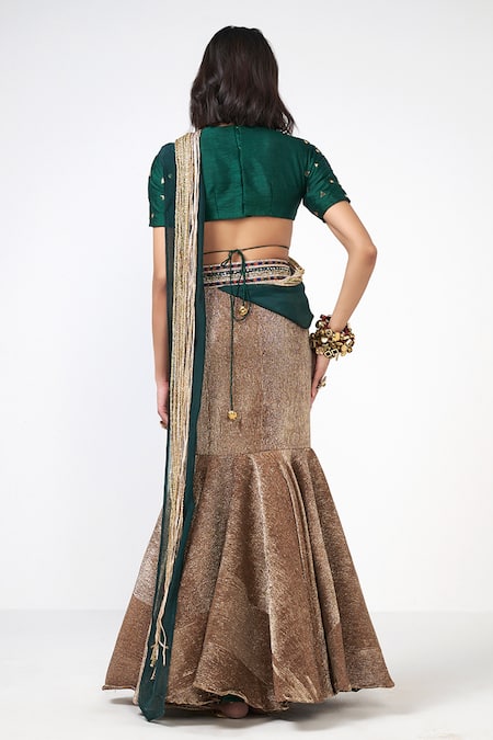 Rishi and Vibhuti Drape Dramz Embroidered Blouse & Skirt Set 