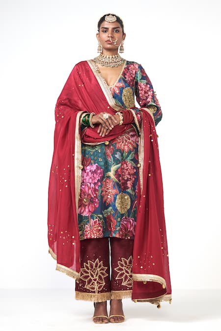Rishi and Vibhuti Deewani Printed Kurta Set 