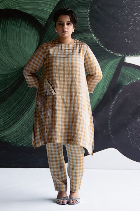 Esha Arora Aari Work Straight Kurta & Pant Set 