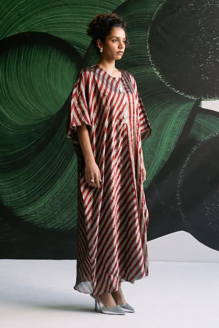 Esha Arora_Maroon Tissue Pearls Round Neck Striped Pattern Kaftan _Online_at_Aza_Fashions
