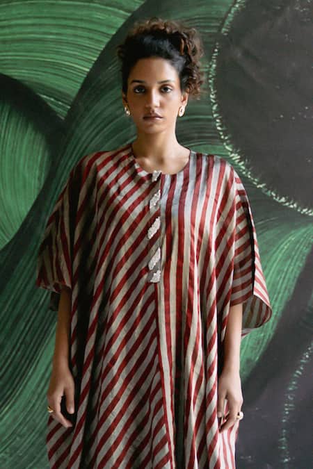 Buy_Esha Arora_Maroon Tissue Pearls Round Neck Striped Pattern Kaftan _Online_at_Aza_Fashions