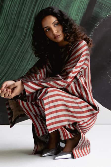 Shop_Esha Arora_Maroon Tissue Embroidery Round Neck Stripes Pattern Kurta Set _Online_at_Aza_Fashions