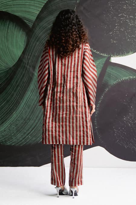 Esha Arora Stripes Pattern Kurta Set 