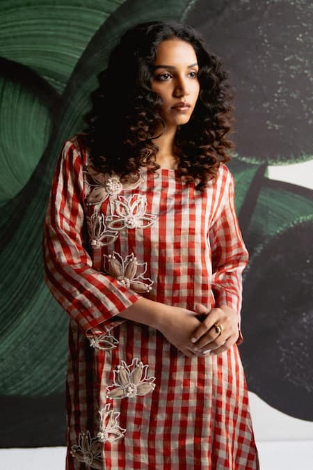 Shop_Esha Arora_Red Embroidery, Pearls Aari Check Pattern Kurta And Pant Set 