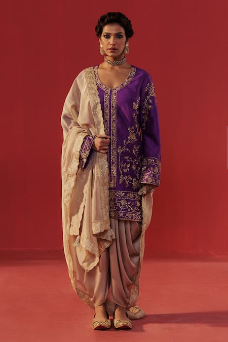 Rasasvada Embroidered Kurta Dhoti Pant Set 