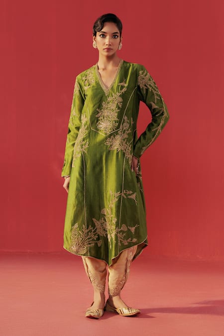 Rasasvada Chanderi Embroidered Kurta & Dhoti Pant Set 