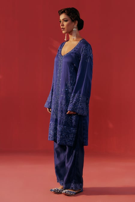 Buy_Rasasvada_Blue Chanderi Embroidery, Zari V-neck Kurta Set _Online_at_Aza_Fashions