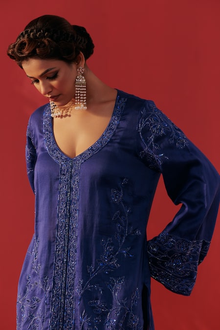 Shop_Rasasvada_Blue Chanderi Embroidery, Zari V-neck Kurta Set _Online_at_Aza_Fashions