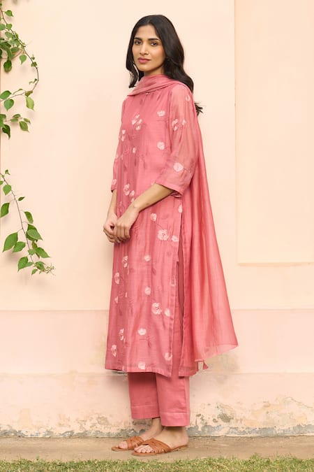 Buy_Vaayu_Pink Muslin Embroidery, Tassels High Neck Hibiscus Kurta Set _Online_at_Aza_Fashions
