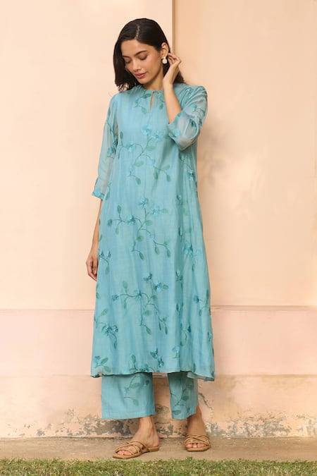 Vaayu_Blue Muslin Embroidery Keyhole Neck Powder Kurta And Pant Set _Online_at_Aza_Fashions