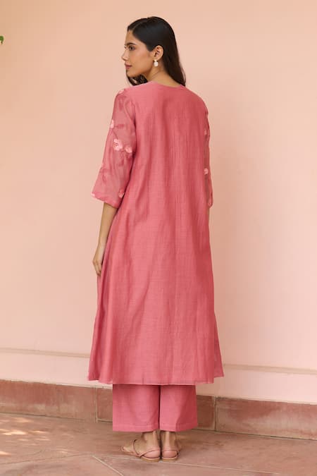 Vaayu Hibiscus Embroidered Muslin Cotton Kurta & Pant Set 