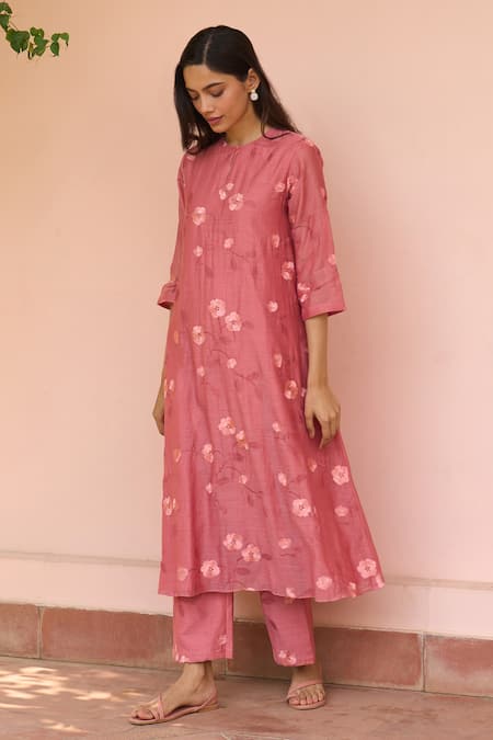 Vaayu_Pink Muslin Embroidery Round Neck Hibiscus Cotton Kurta And Pant Set _Online_at_Aza_Fashions