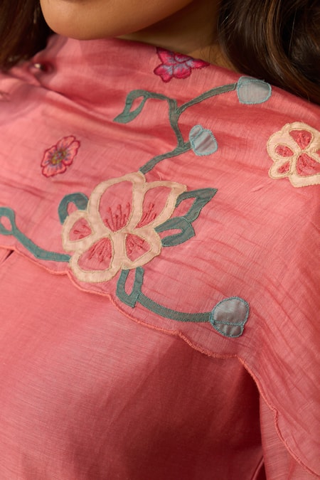 Buy Vaayu Pink Muslin Applique Round Neck Hibiscus Cotton Kurta Set Buy_Vaayu_Pink Muslin Applique Round Neck Hibiscus Cotton Kurta Set