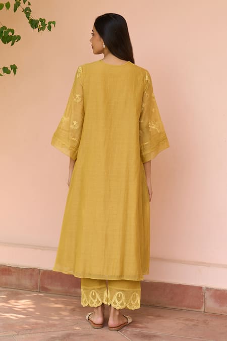 Vaayu Rue Thread Embroidered Kurta & Pant Set 