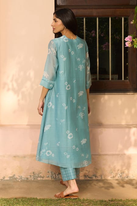 Vaayu Floral Pattern Muslin Cotton Kurta & Pant Set 