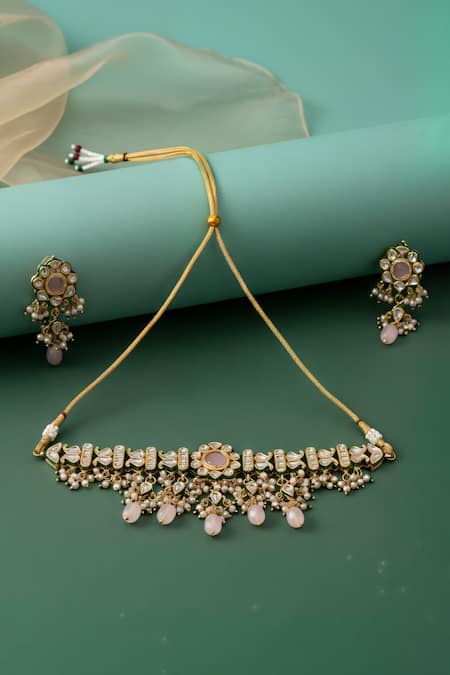 ChhavI'S Jewels Kundan Studded Choker & Earrings Set 