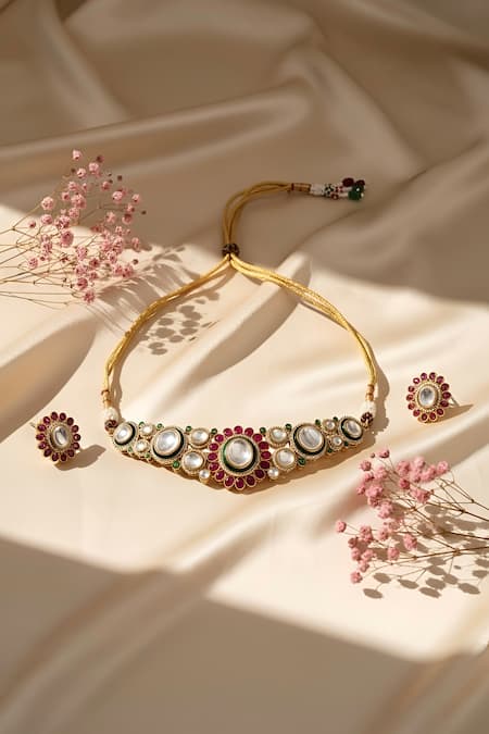 ChhavI'S Jewels Kundan Embellished Necklace Set 