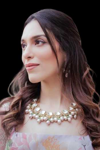 Buy Joules by Radhika Green Pearls Handcrafted Kundan Polki Necklace Set at Aza Fashions Buy_Joules by Radhika_Green Pearls Handcrafted Kundan Polki Necklace Set _at_Aza_Fashions