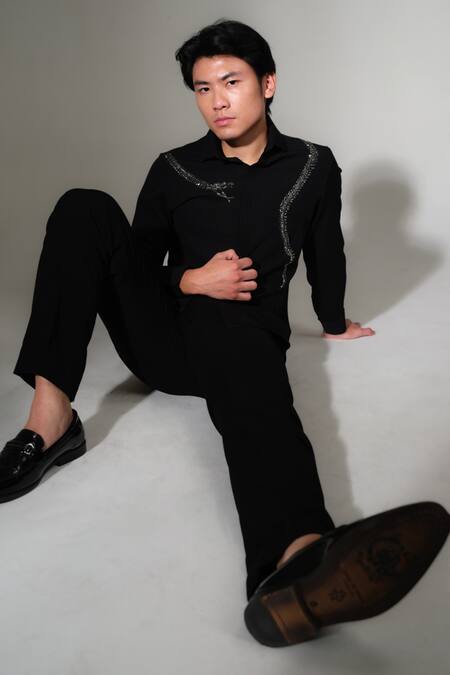 PRAVALIKA KOLA Twist Of Hiss Embellished Shirt 