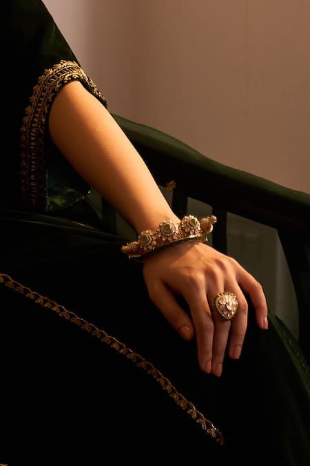 Kaari Airavat Polki Elephant Motif Kada 