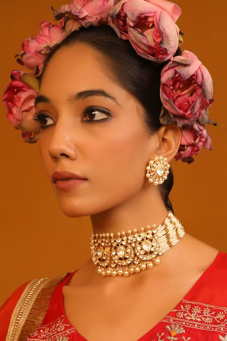 Kaari Jaya Polki Lotus Moon Choker 