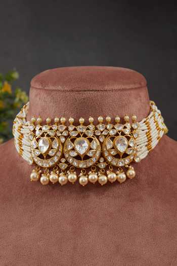 Buy_Kaari_White Jaya Polki Lotus Moon Choker _Online_at_Aza_Fashions