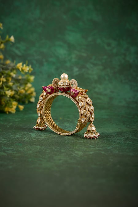 Kaari Mayur Carved Kada 