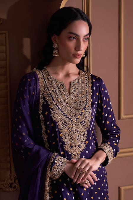 Kaari Gold Plated Pearls, Stones, Crystals Aarohi Polki Jhumki Earrings Online at Aza Fashions Kaari_Gold Plated Pearls, Stones, Crystals Aarohi Polki Jhumki Earrings _Online_at_Aza_Fashions