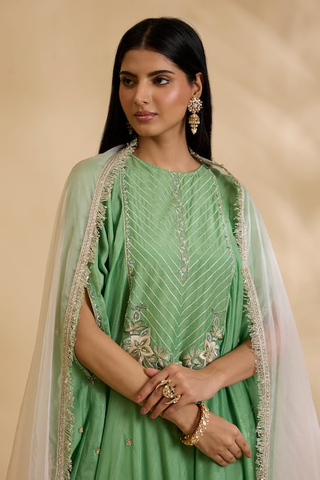 Kaari Kashish Jhumkis 