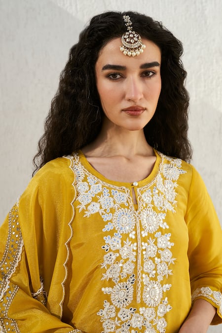 Kaari Sana Polki Maangtikka 