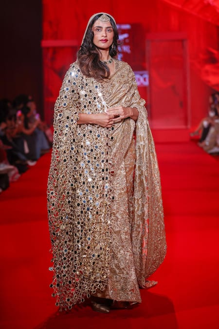 Buy Itrh Gold Silk, Organza, Tissue, Brocade Embroidery, Kanakprabha Saree Set With Veil Online at Aza Fashions Buy_Itrh_Gold Silk, Organza, Tissue, Brocade Embroidery, Kanakprabha Saree Set With Veil _Online_at_Aza_Fashions