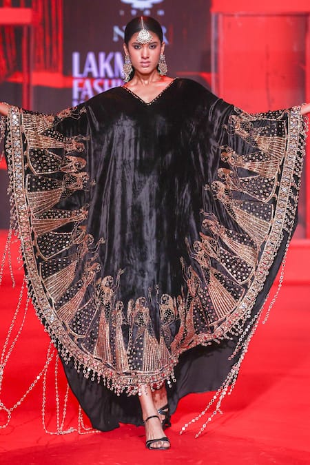 Itrh_Black Velvet Embroidery, Zari, Mirrors, Chains V-neck Ratrangini Work Kaftan _Online_at_Aza_Fashions