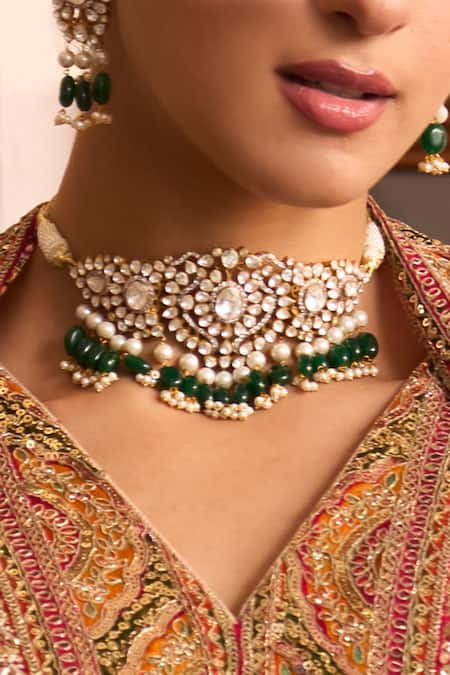 Kaari Green Beads, Pearls, Stones Briza Polki Choker Set Online at Aza Fashions Kaari_Green Beads, Pearls, Stones Briza Polki Choker Set _Online_at_Aza_Fashions