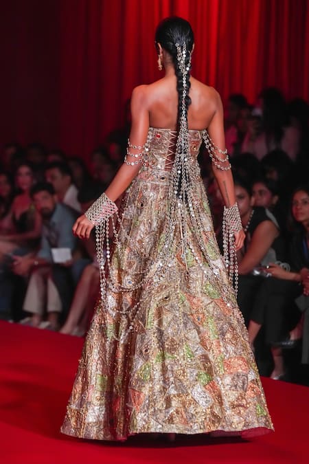 Itrh Pravanya Mirror Zari Multi Strings Hair Accessory 