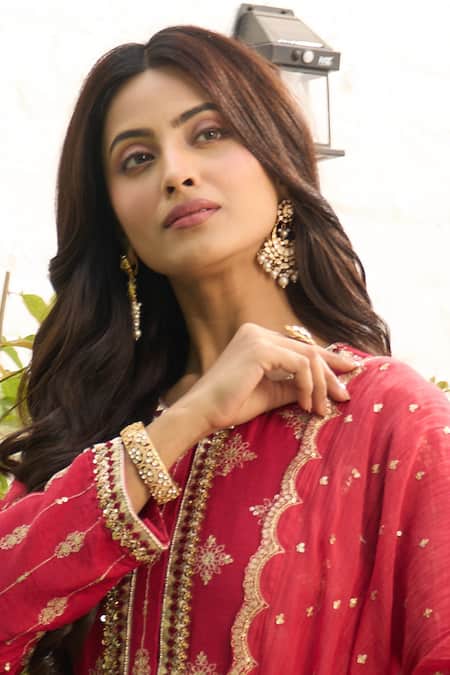 Shop Kaari White Stones, Faux Diamonds Akshara Polki Kada Shop_Kaari_White Stones, Faux Diamonds Akshara Polki Kada