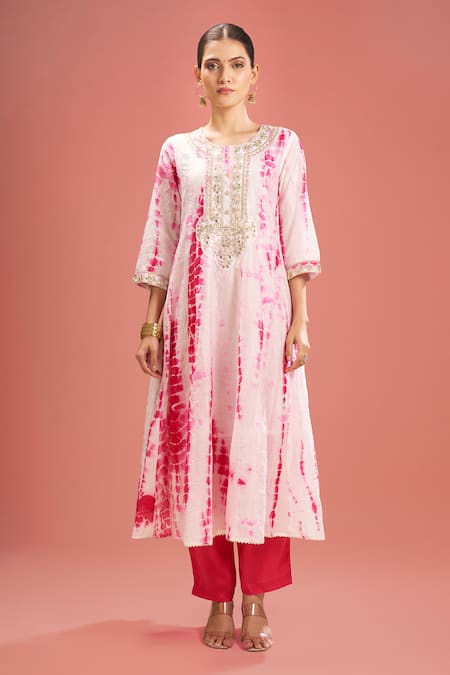 Samyukta Singhania Fuchsia Silk, Shantoon, Embroidery, Shibori Pattern Kurta Set Online at Aza Fashions Samyukta Singhania_Fuchsia Silk, Shantoon, Embroidery, Shibori Pattern Kurta Set _Online_at_Aza_Fashions