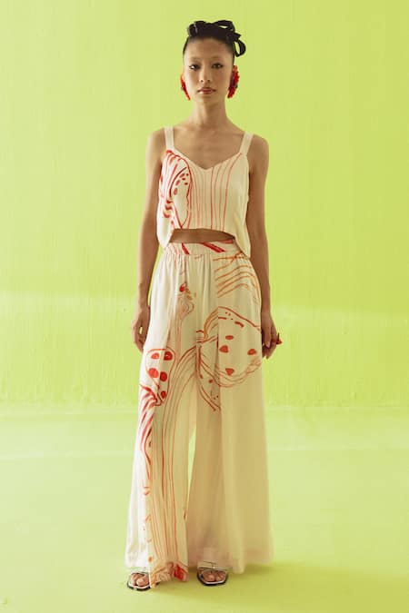 Esha Arora_Orange Sweetheart Neck, Round Printed Cotton Silk Top Set With Sheer Overlay _at_Aza_Fashions