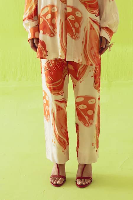 Esha Arora_Beige Crepe Collared Printed Shirt Tunic And Trouser Set _Online_at_Aza_Fashions