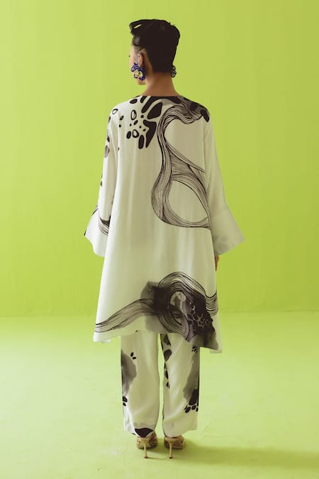 Esha Arora Printed Cotton Silk Kurta Set 