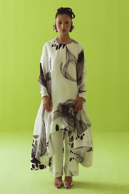 Esha Arora Printed Cotton Silk Kurta Set 